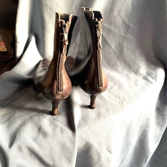 Stuart Weitzman soft leather back zip brown boots - Picture 3 of 6